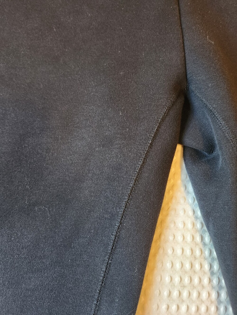 Men's Nike Tech Pants Size Medium - Picture 2 of 9